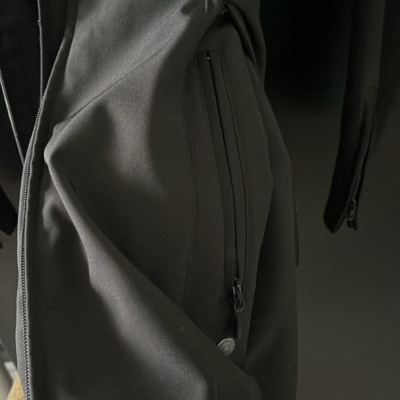 Stormtech Black Long Women’s Raincoat XS - Picture 6 of 8